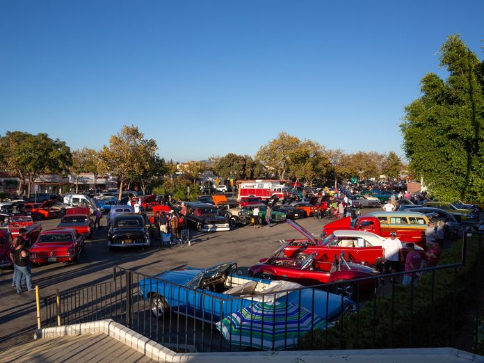 Camarillo Old Town Friday Night Car Cruise